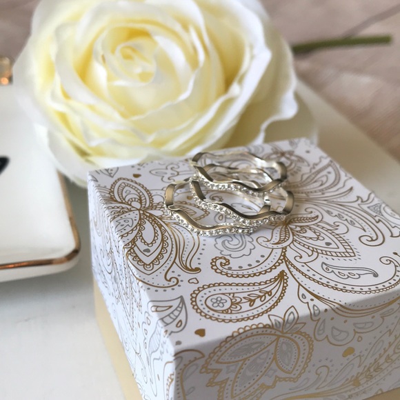 ✨Silver Tone 3-Pc. Set Cubic Zirconia Wavy Ring - Picture 4 of 7